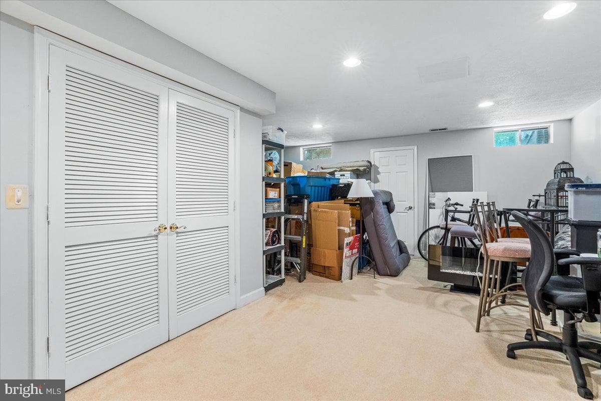 9245 Ridgefield Circle photo 30