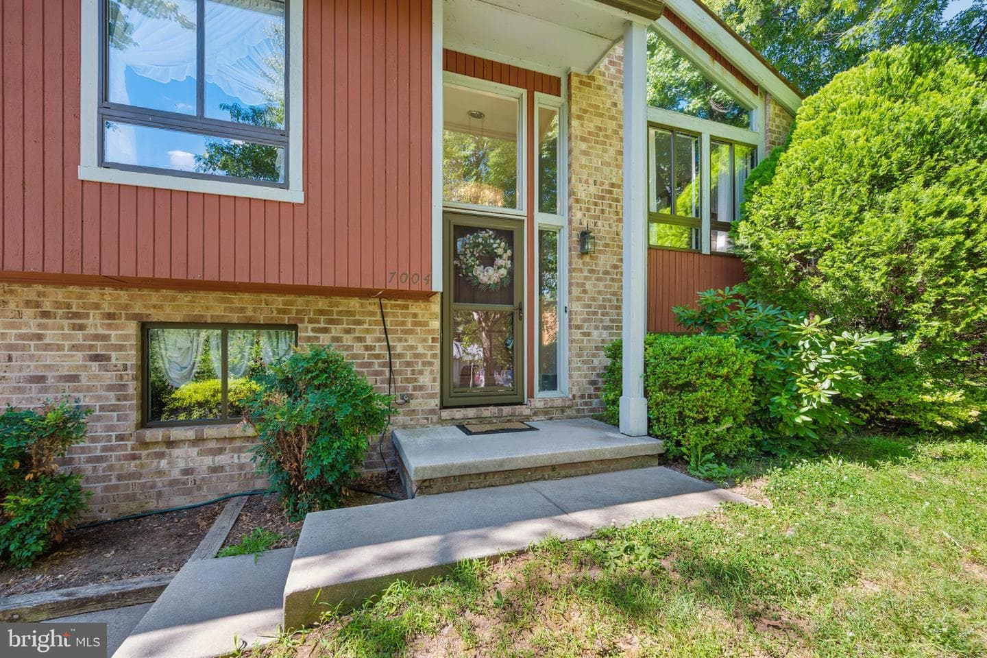 7004 Fox Chase Road photo 2