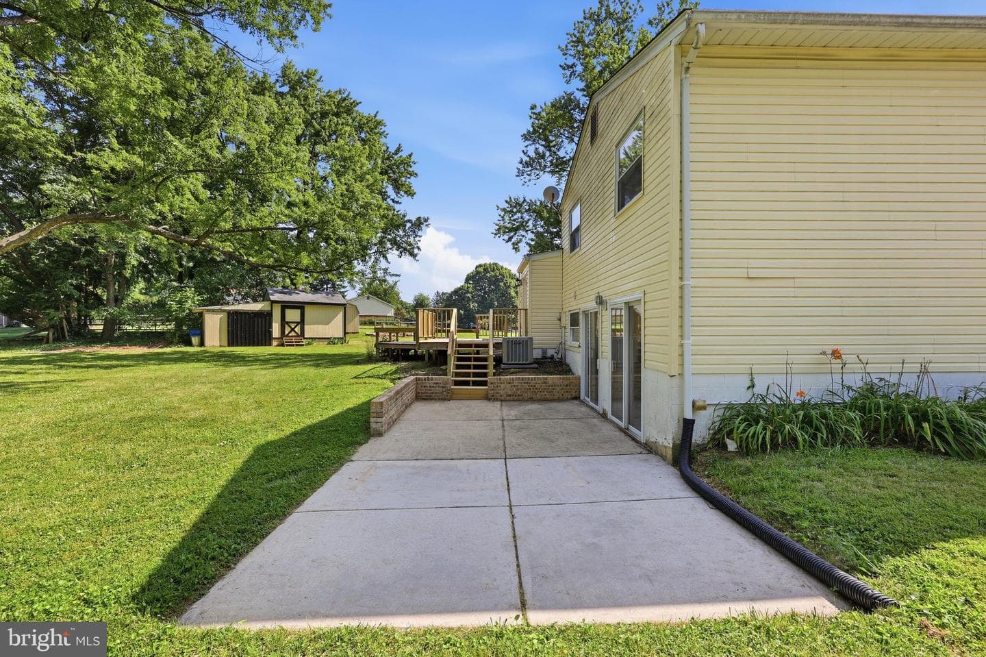 8215 Virginia Lane photo 46