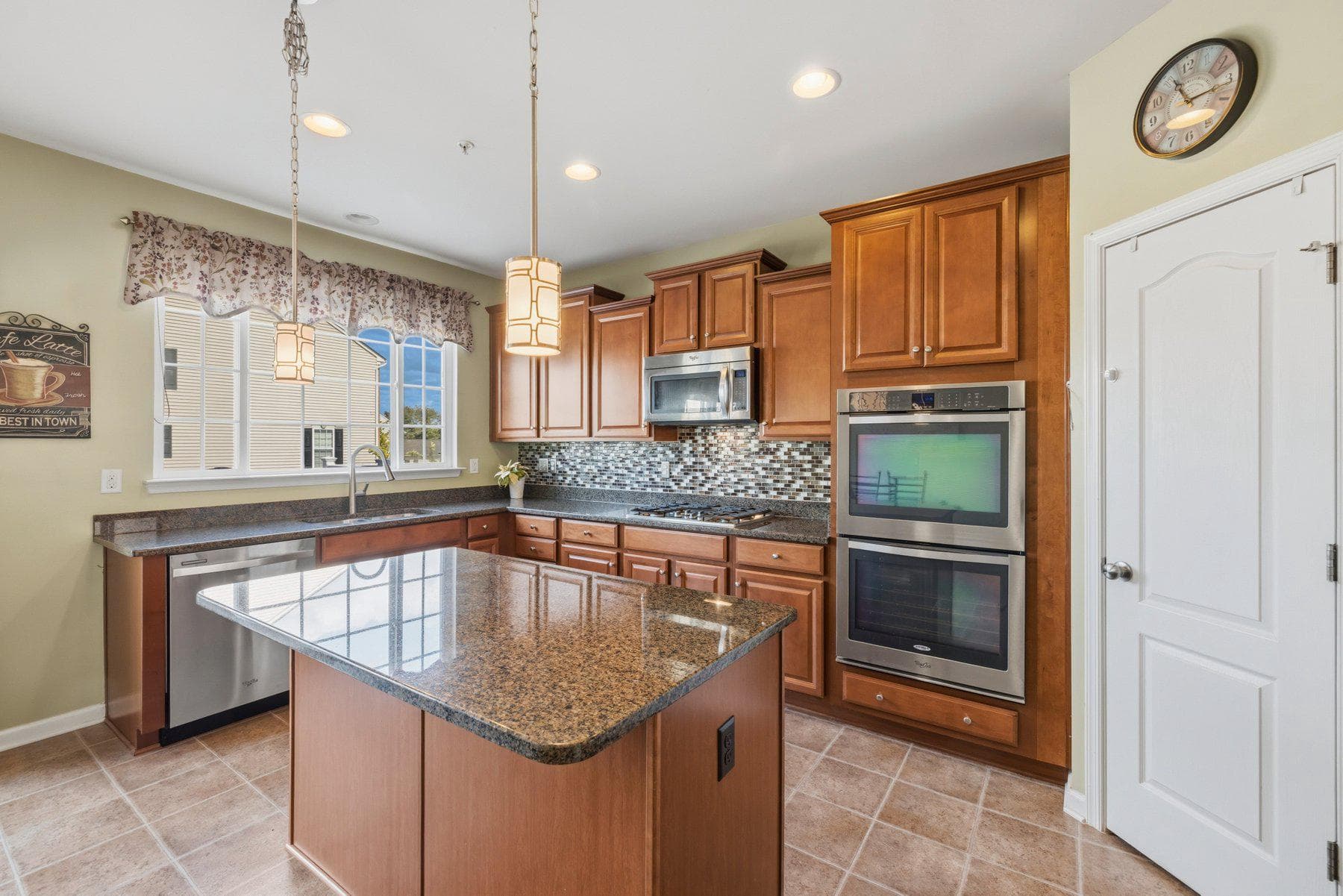 6393 Betty Linton Lane photo 19