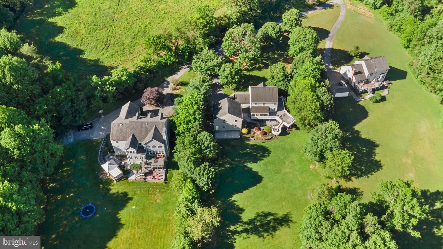 2420 Prices Distillery Road photo 3
