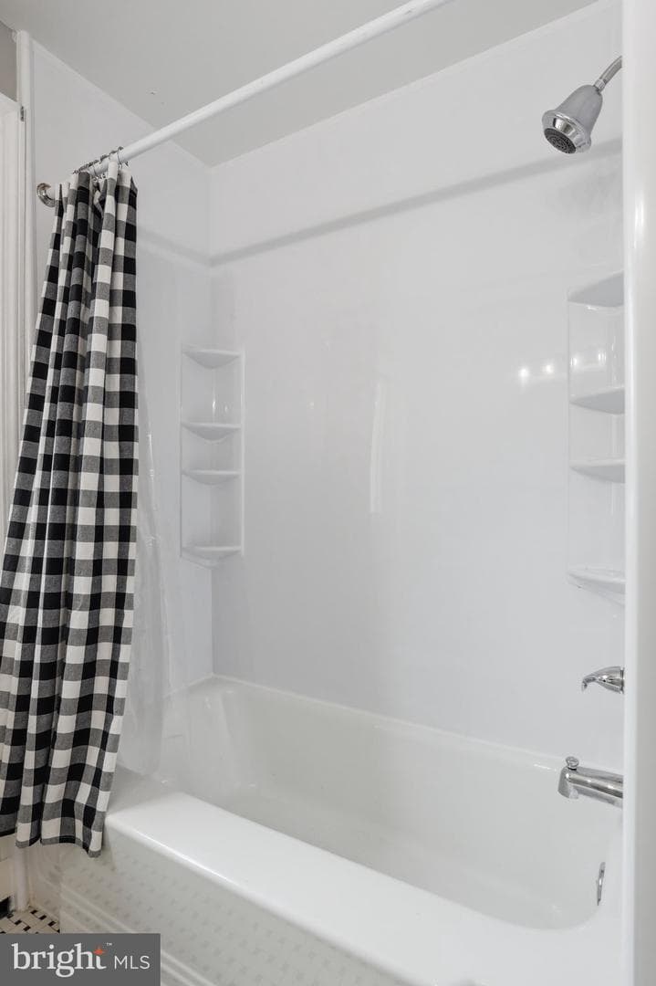 206 W 12th Street photo 19