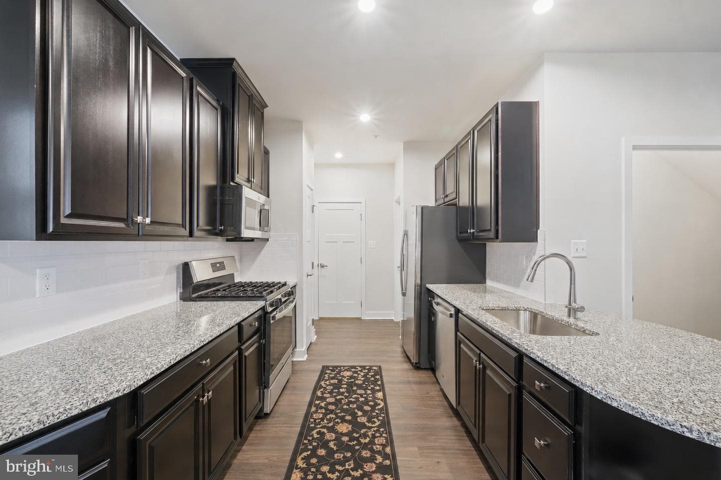 5311 Crape Myrtle Drive photo 4