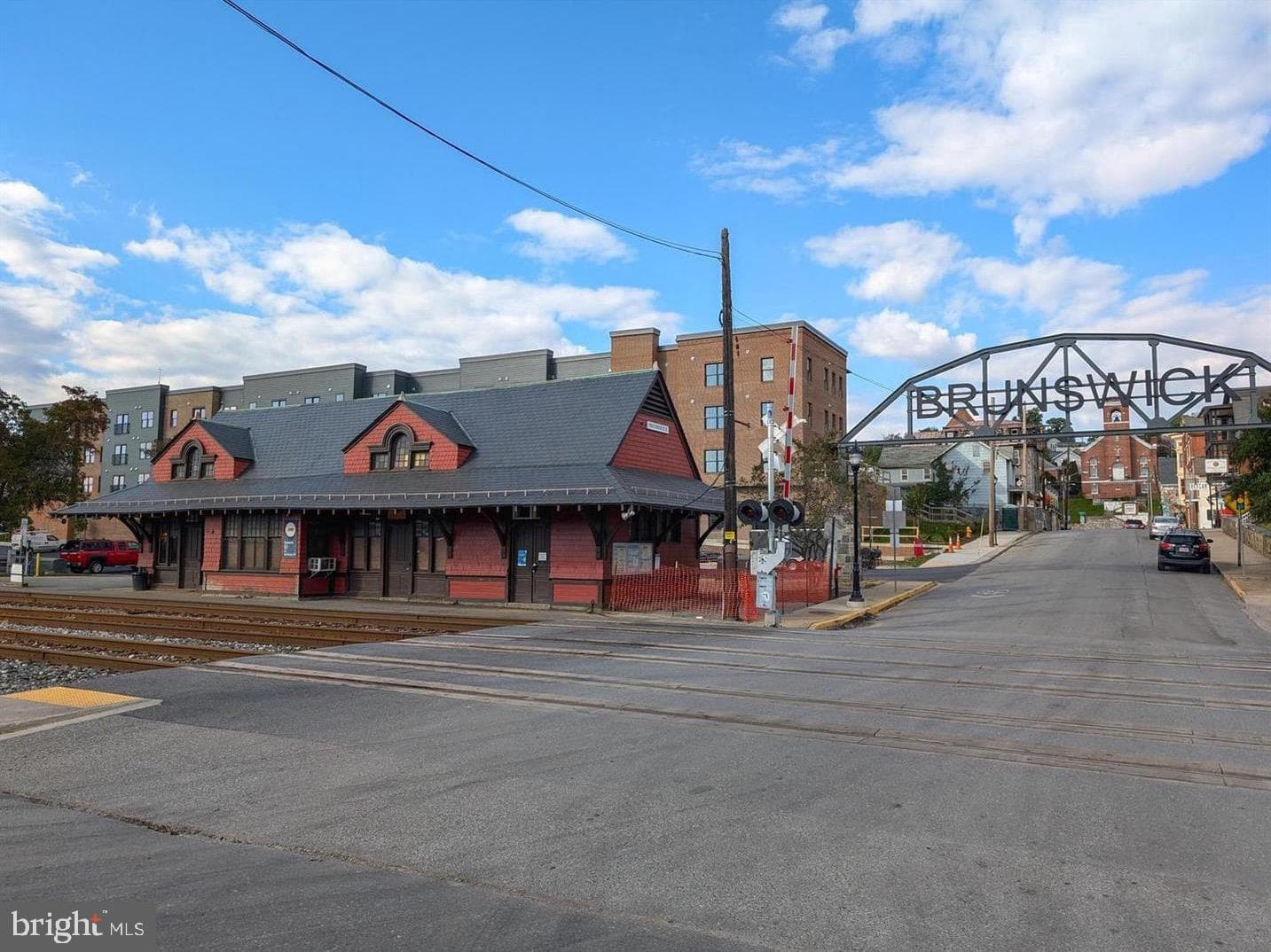 711 Canal Town Street photo 57