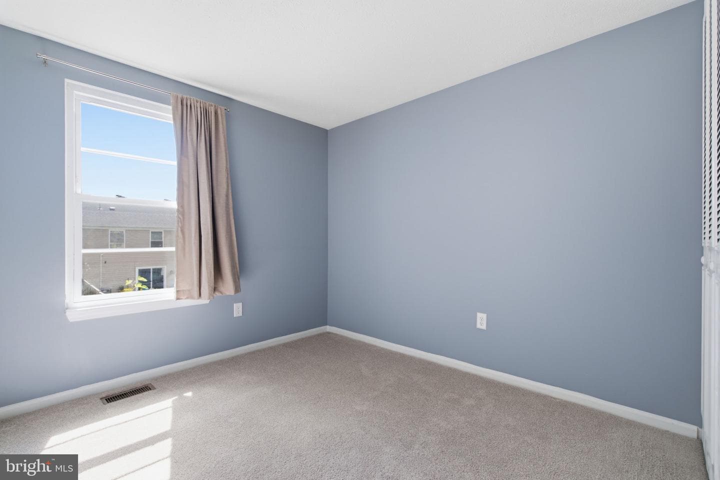 512 Riggs Court photo 18