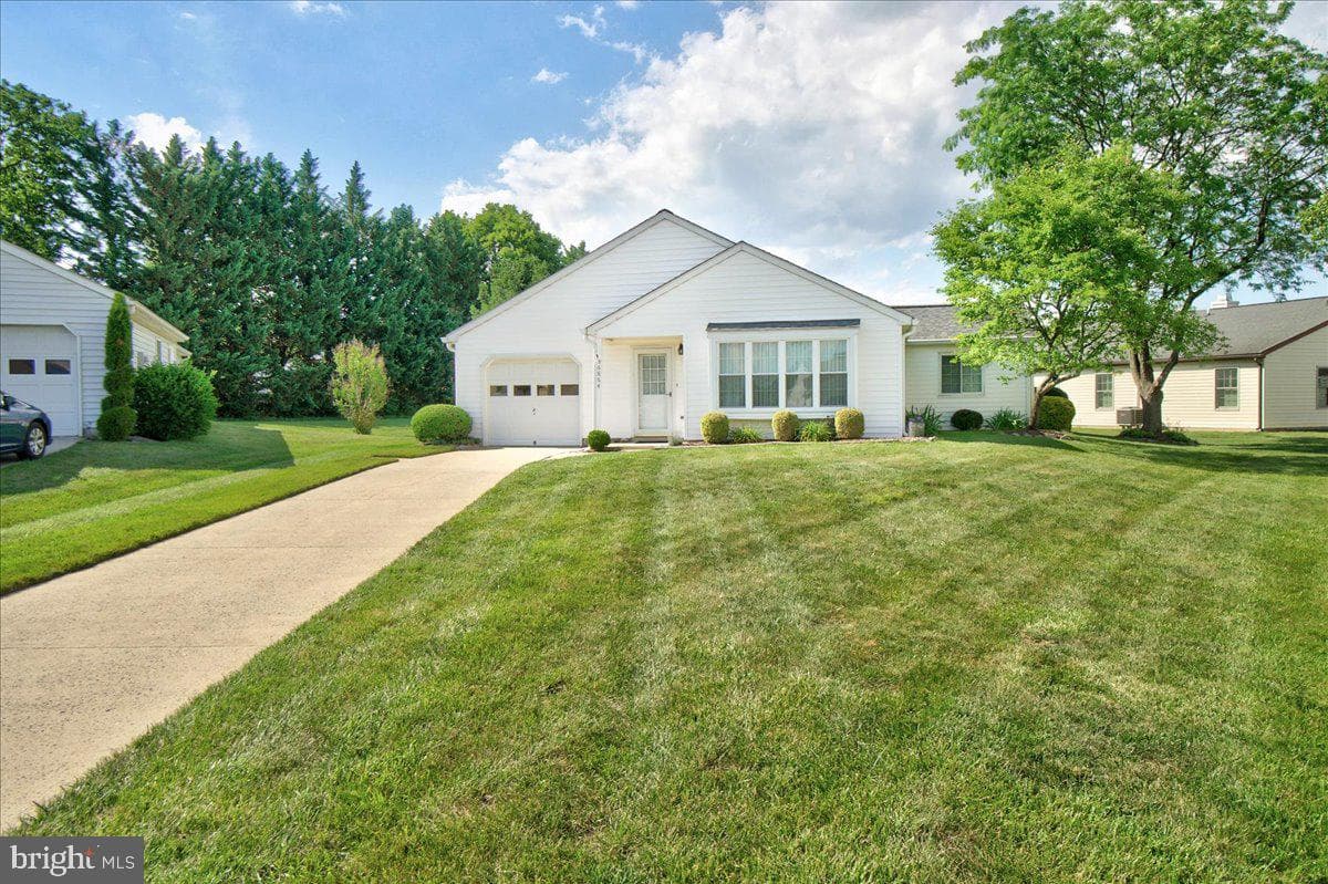 6864 Snowberry Court
