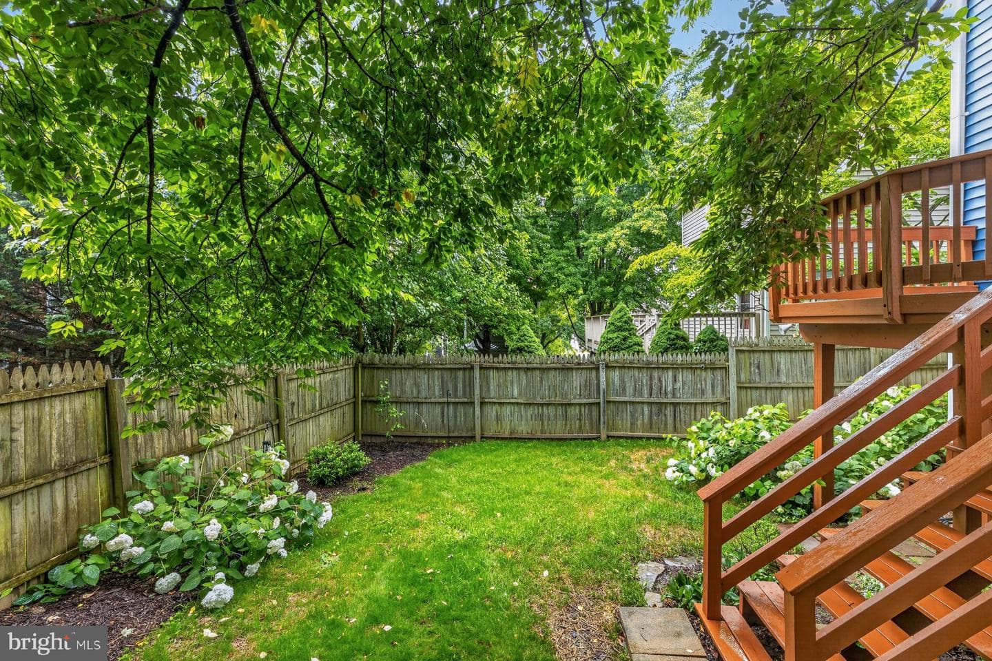 10741 Lake Edge Court photo 3