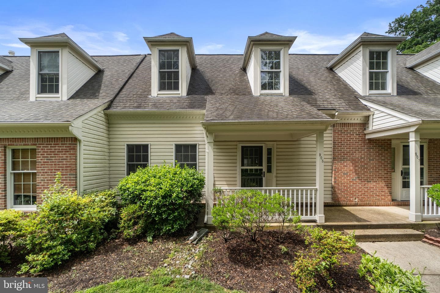 905 McLendon Drive