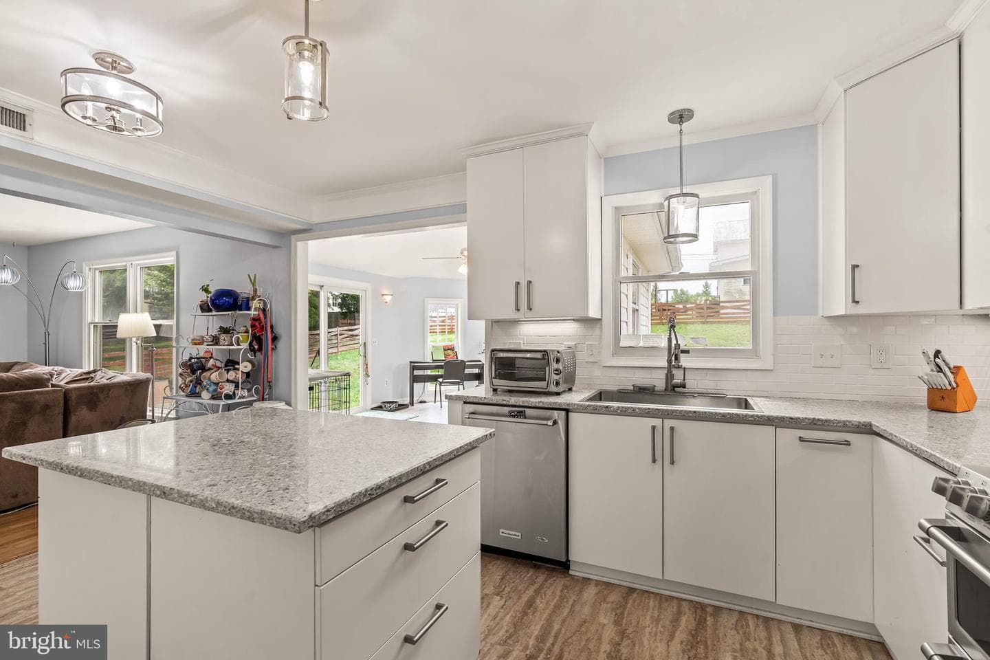 3265 Brockton Drive photo 6