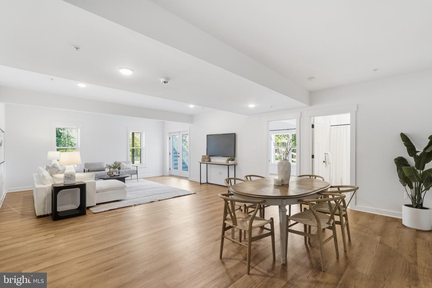 2802 Bidle Road photo 4