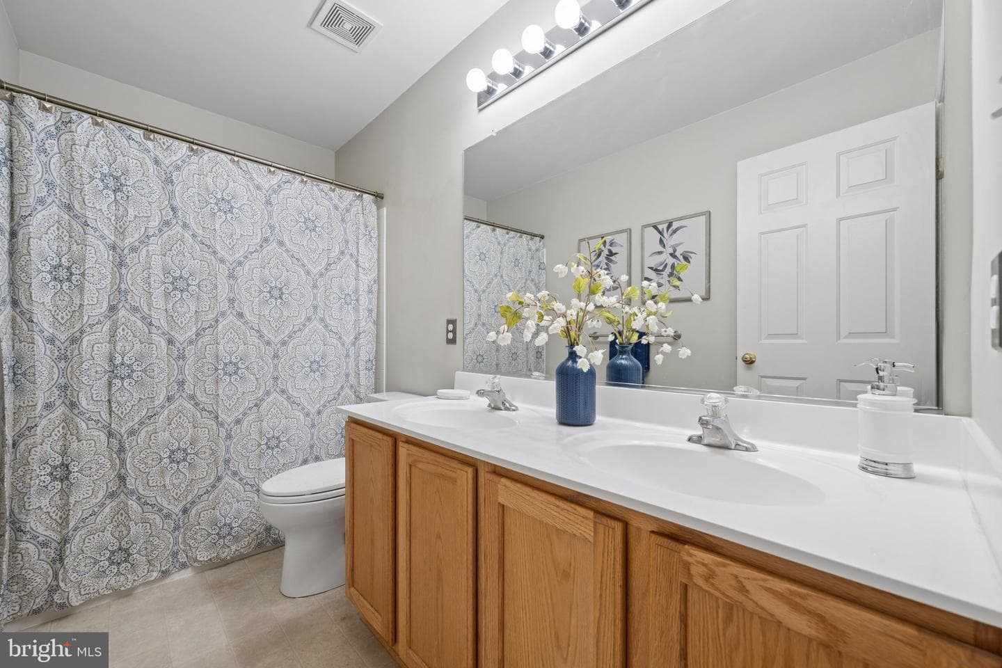 5302 Talladega Court #207 photo 39