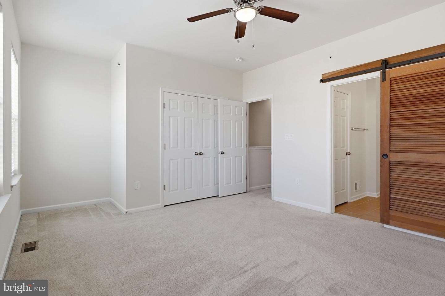 6082 Forum Square photo 33