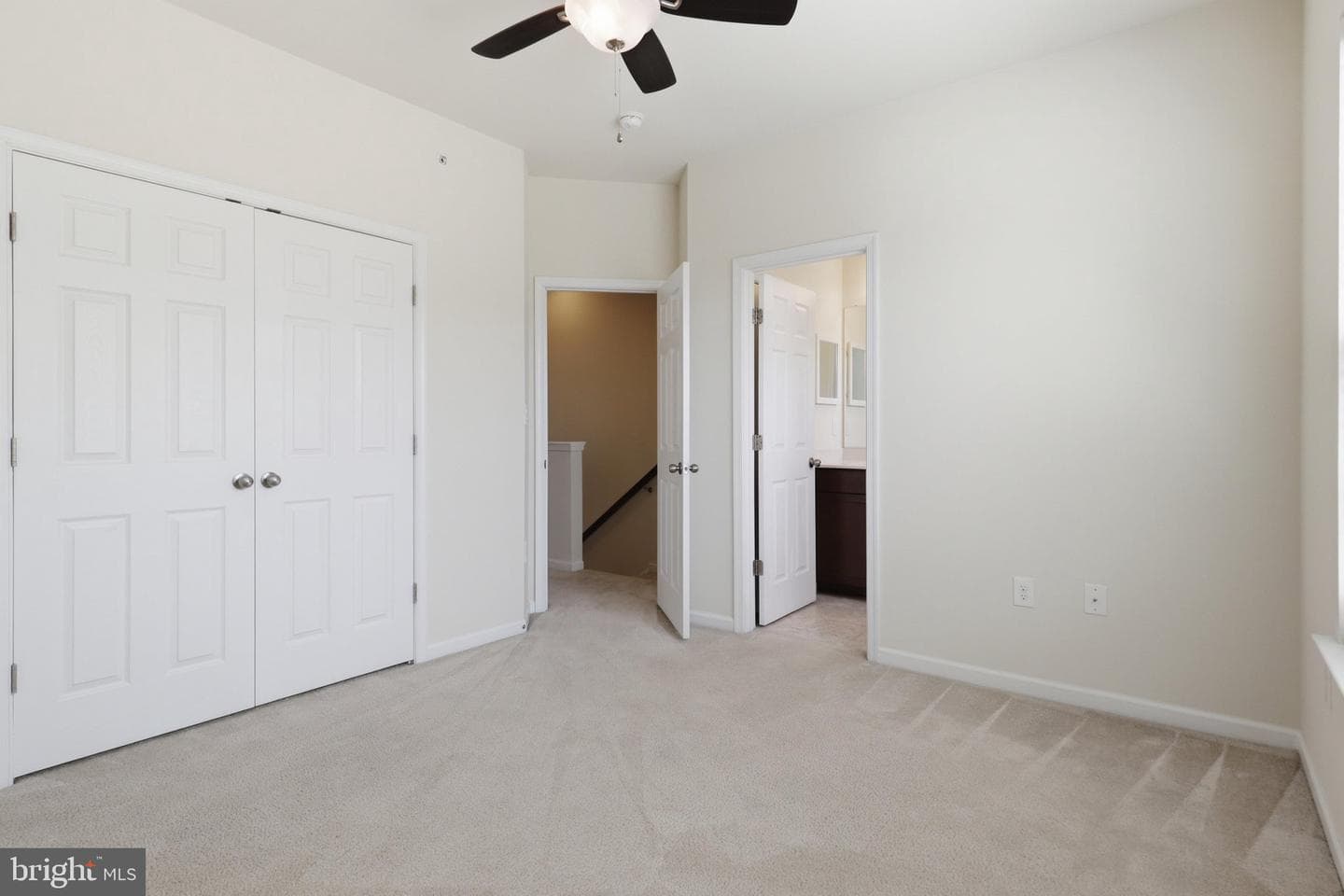 6082 Forum Square photo 38