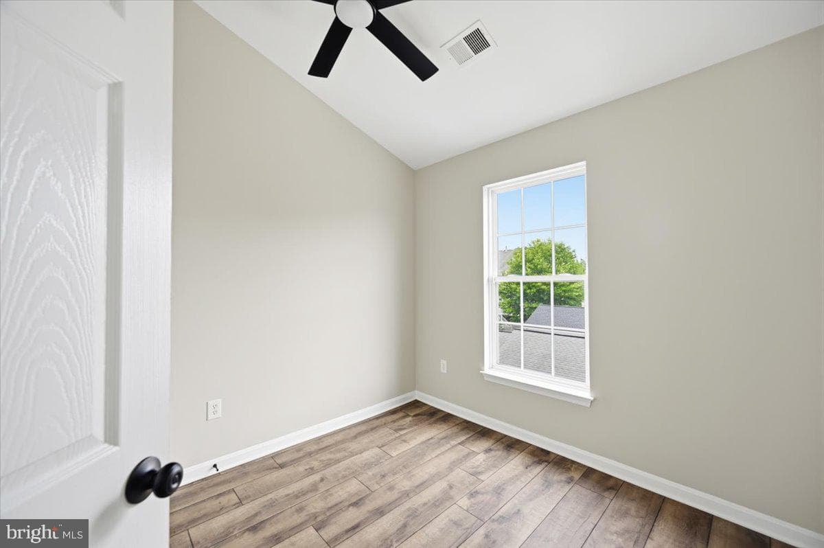 3706 Singleton Terrace photo 40