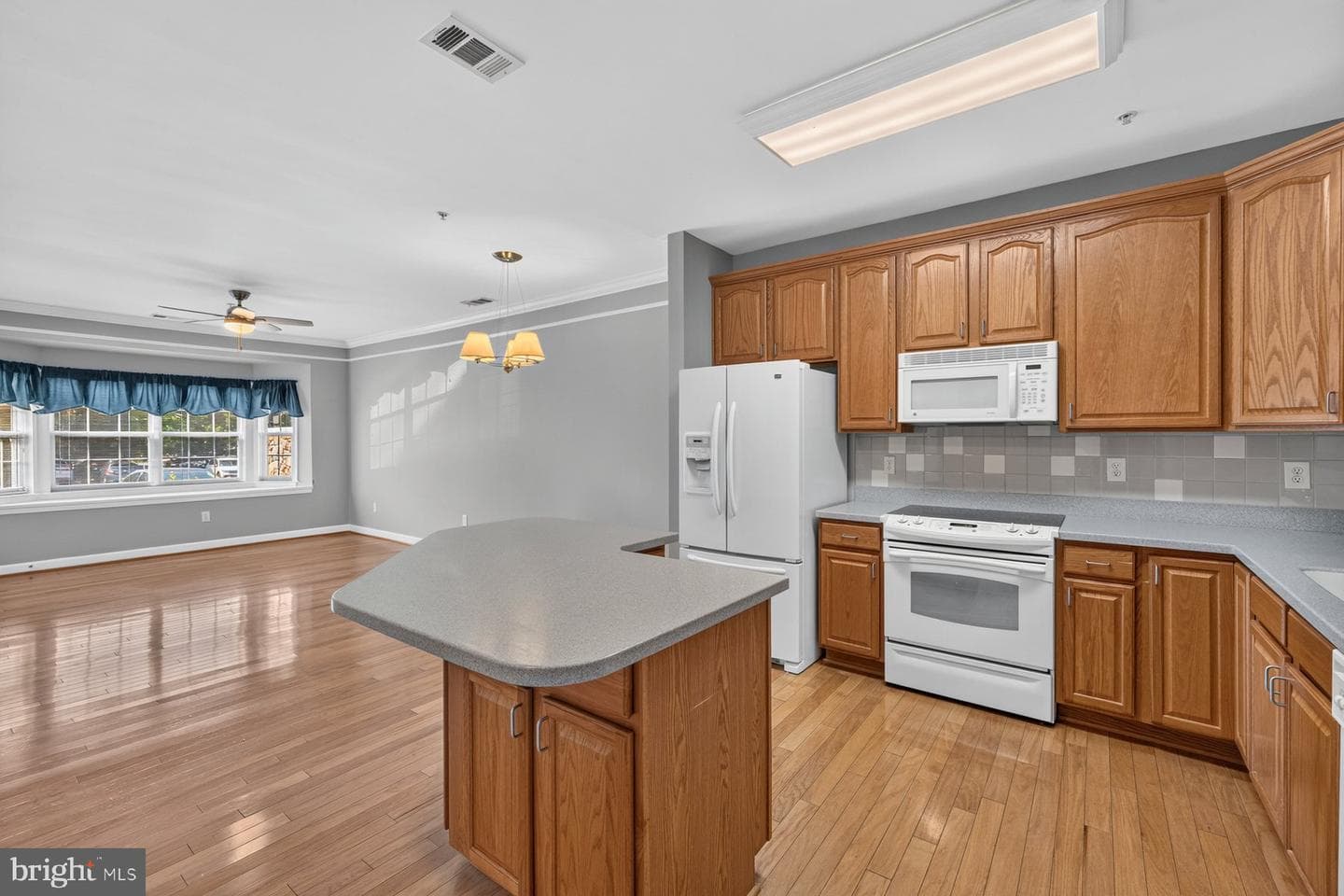 120 Burgess Hill Way #114 photo 5