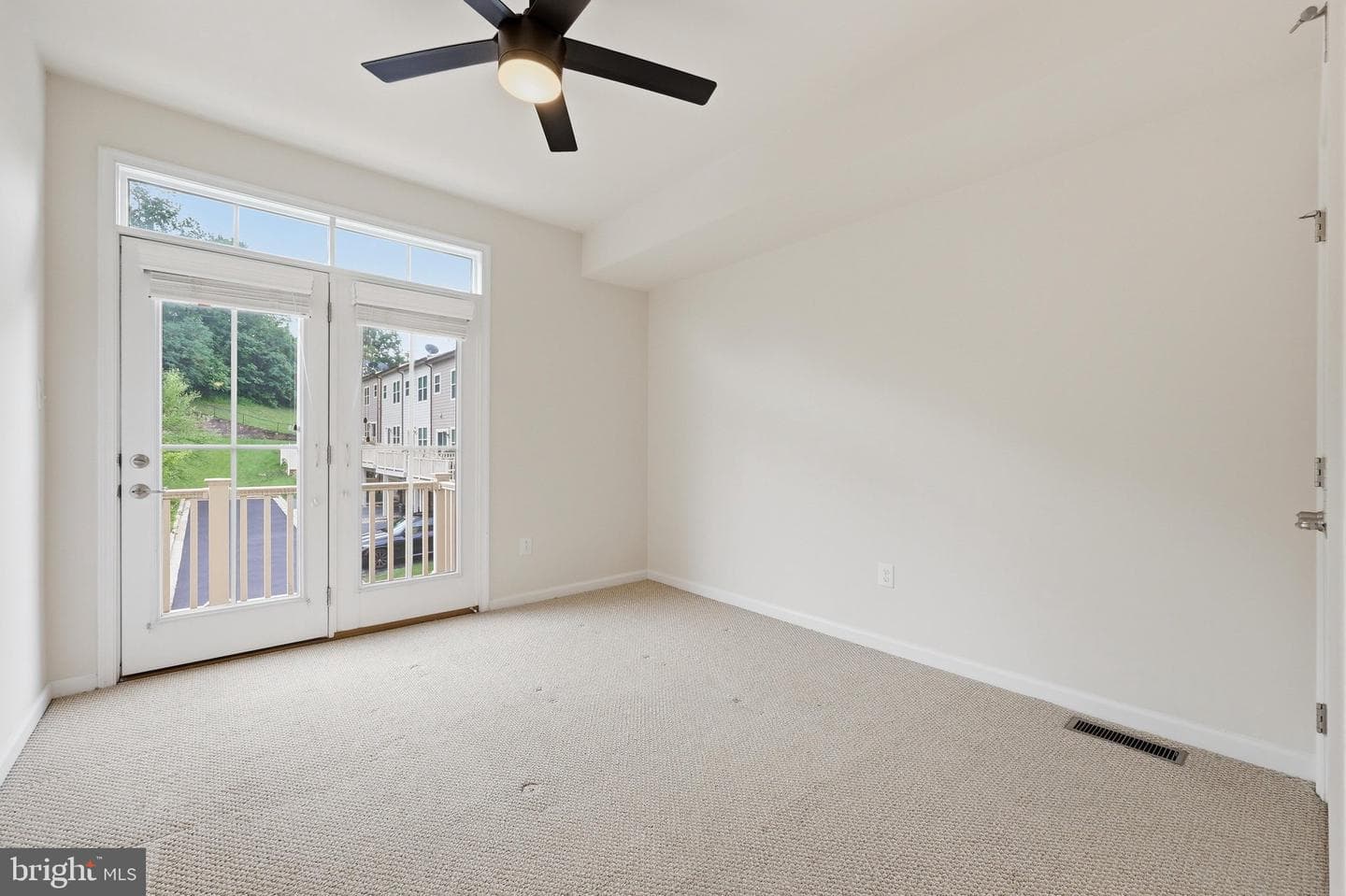 9212 Landon House Way photo 36