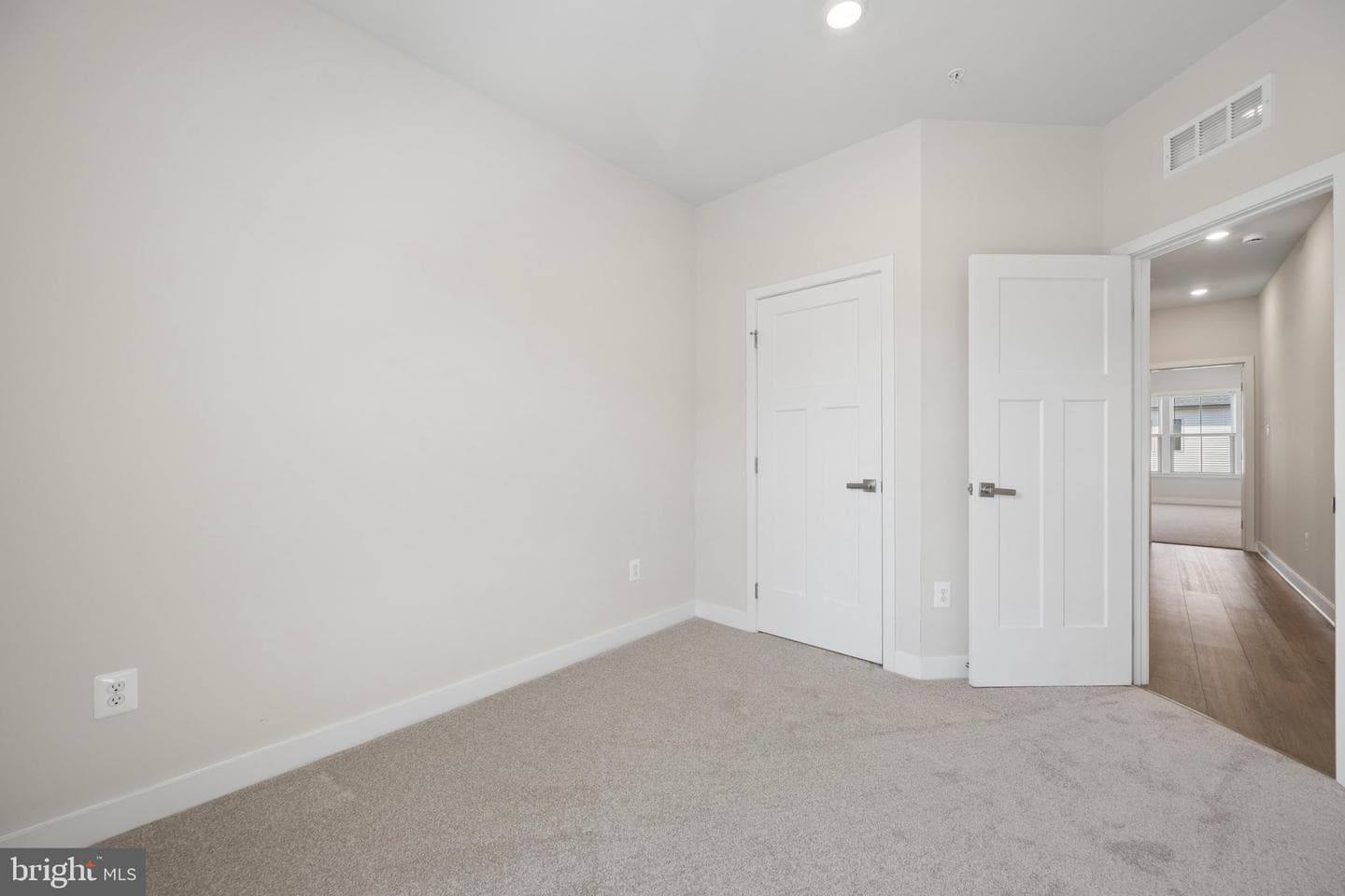 10142 Lake Linganore Blvd photo 39