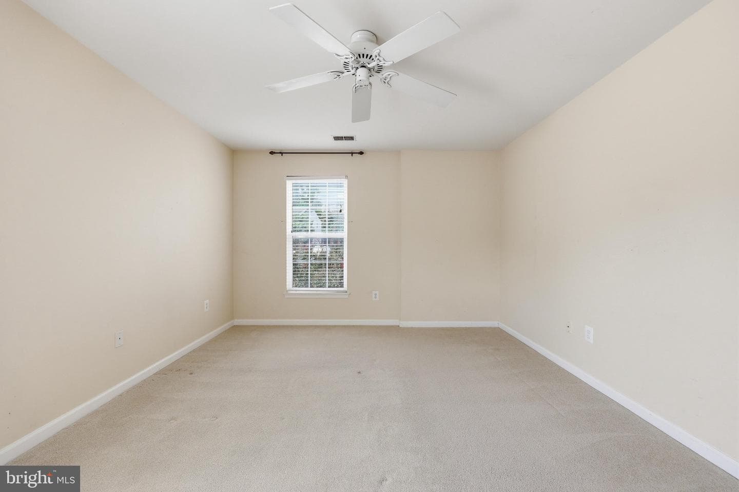 502 Leahy Court #2f photo 25