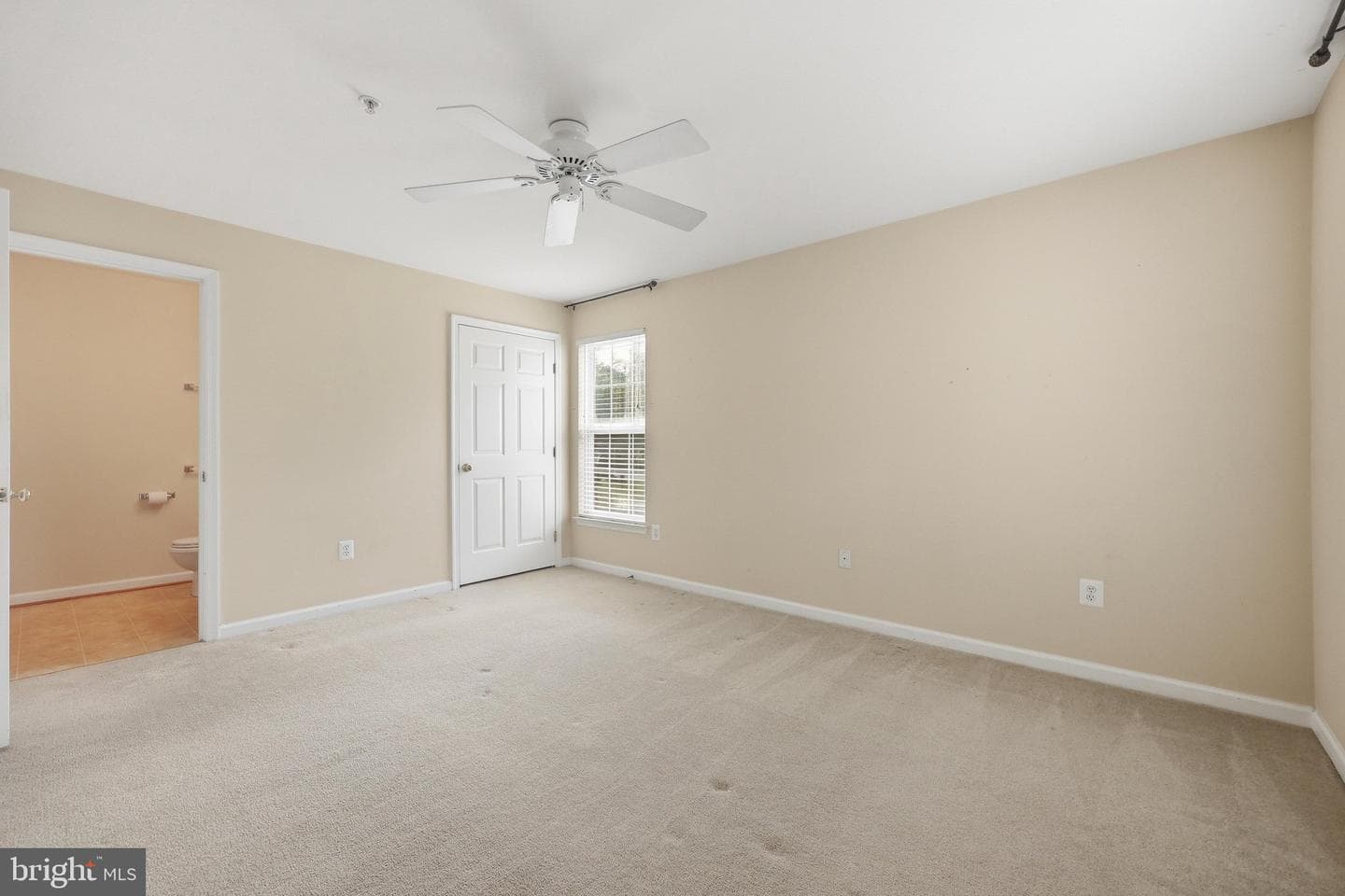 502 Leahy Court #2f photo 27