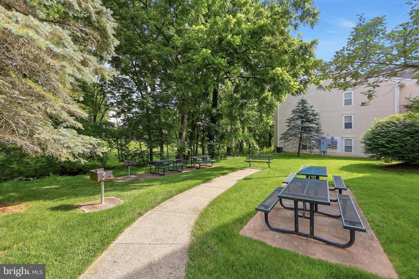 502 Leahy Court #2f photo 49