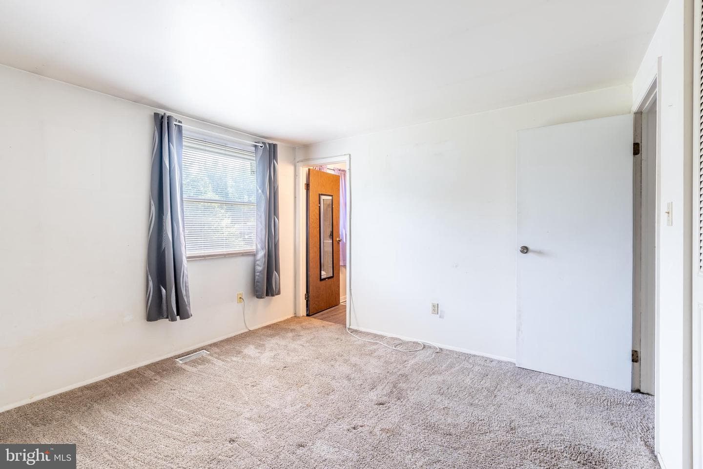 126 Challedon Drive photo 30