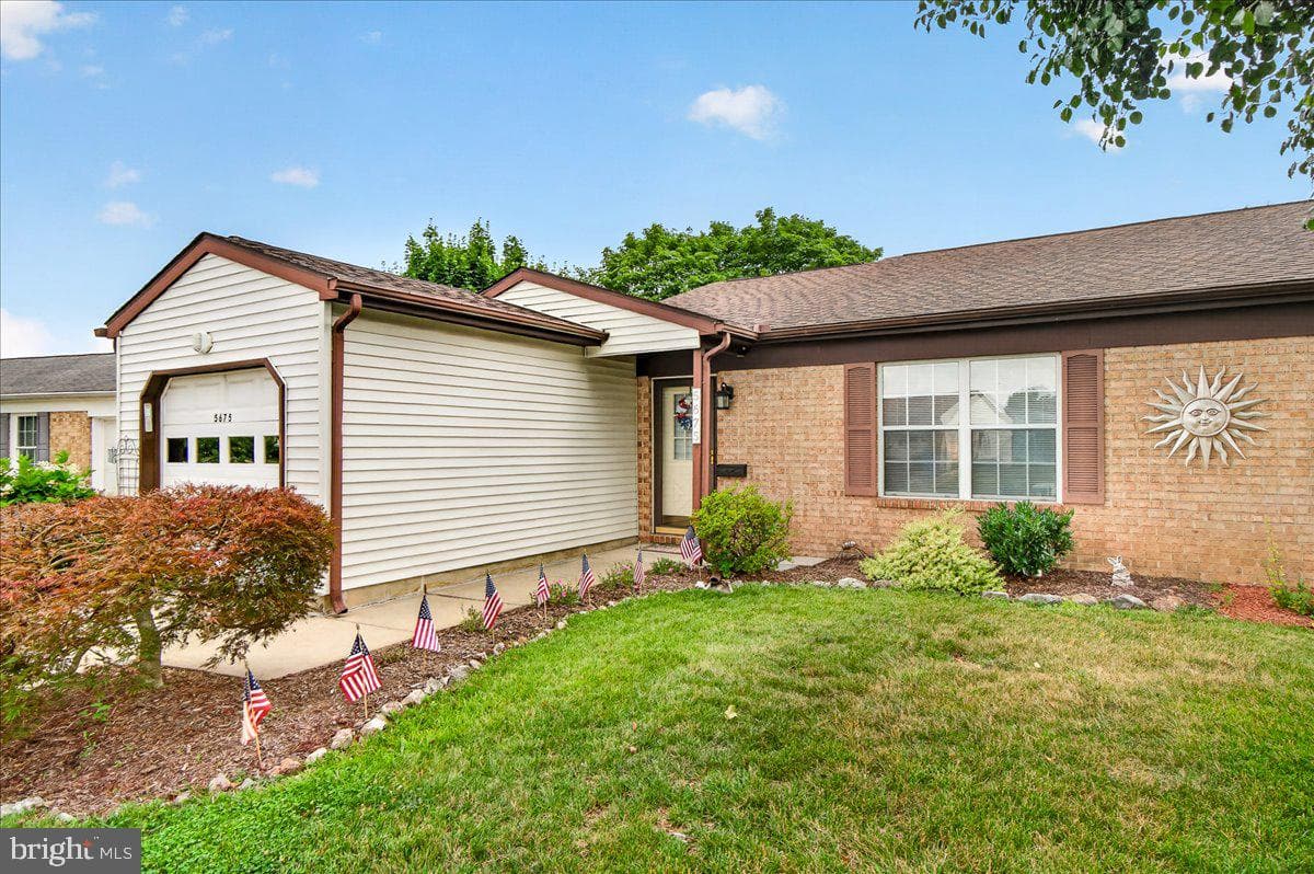 5675 Barberry Court photo 3