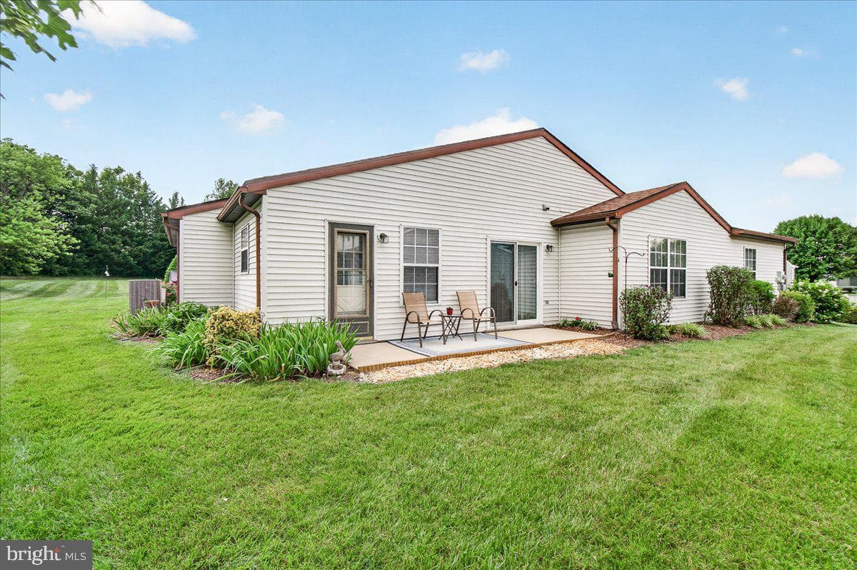 5675 Barberry Court photo 8