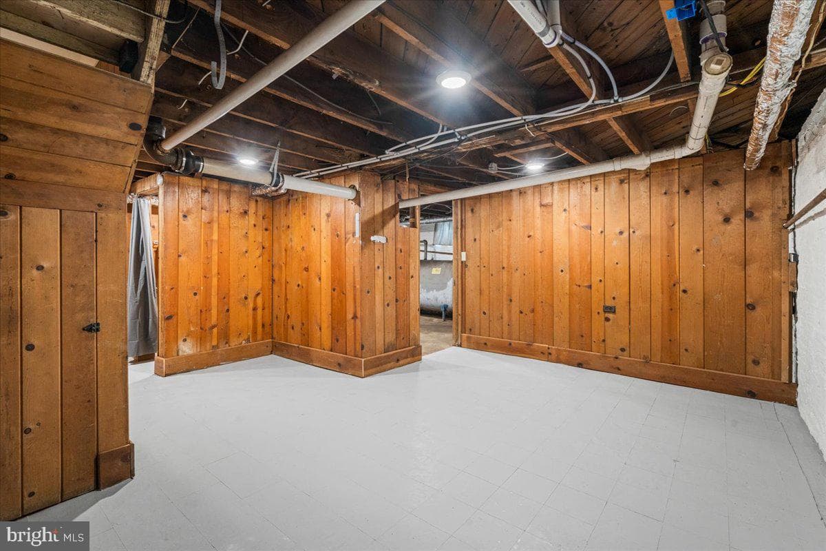 1606 N Market Street photo 35