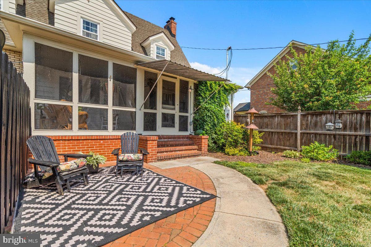 1606 N Market Street photo 40