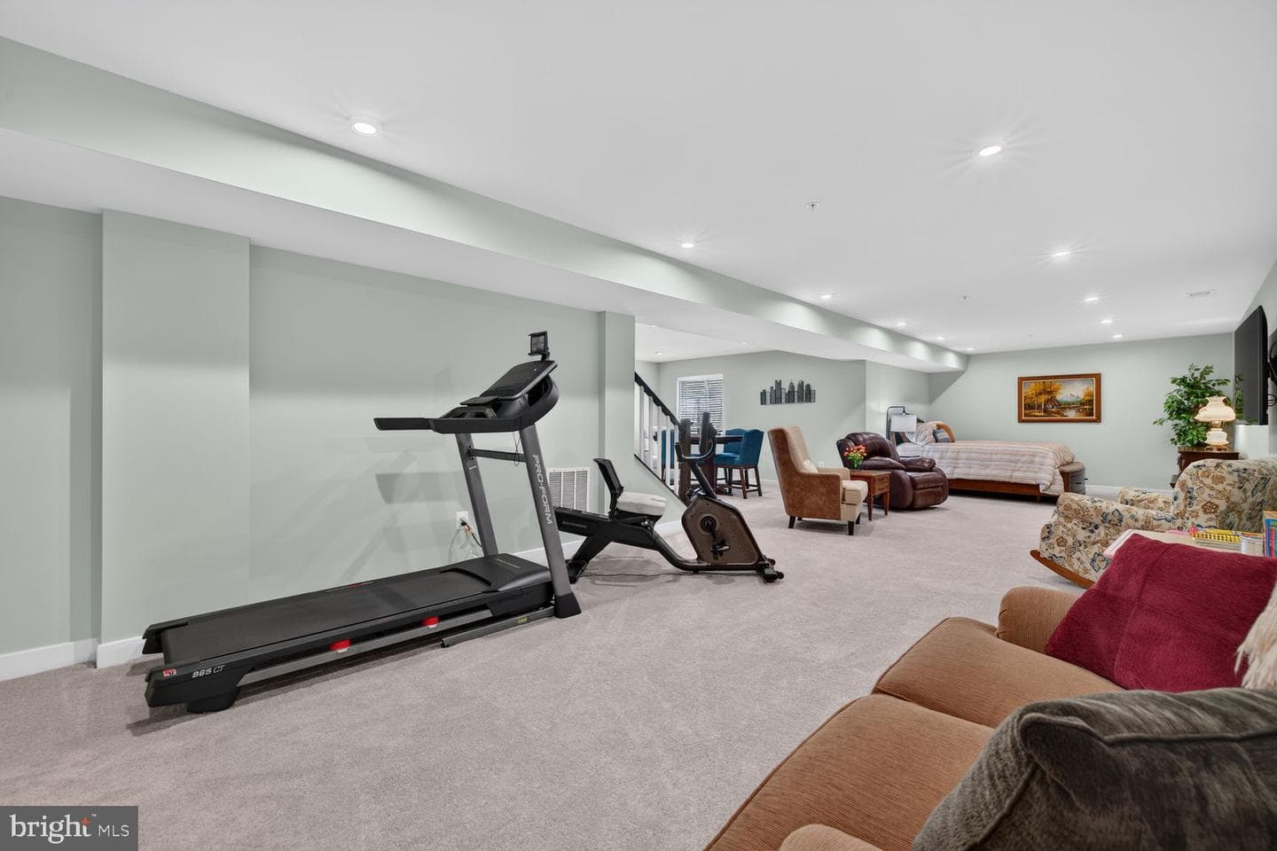 5307 Crape Myrtle Drive photo 22