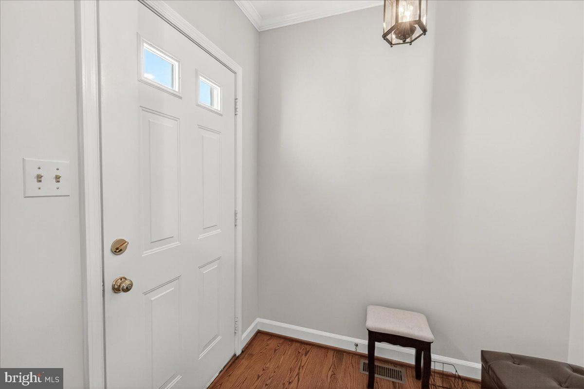 815 Dunbrooke Court photo 7