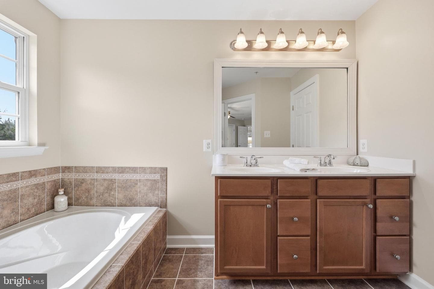 9813 Notting Hill Drive photo 28