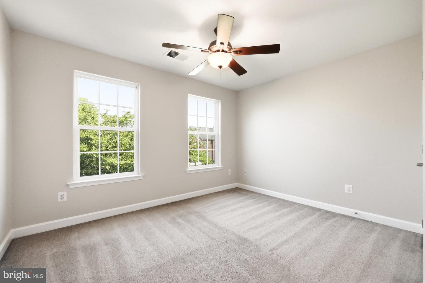 9813 Notting Hill Drive photo 32