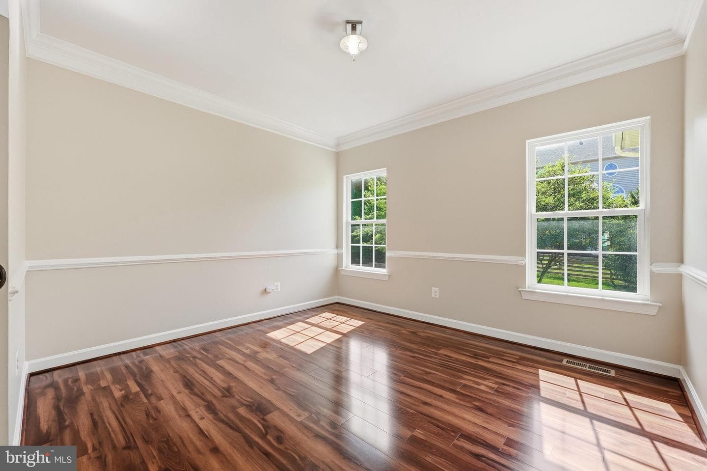 9813 Notting Hill Drive photo 8