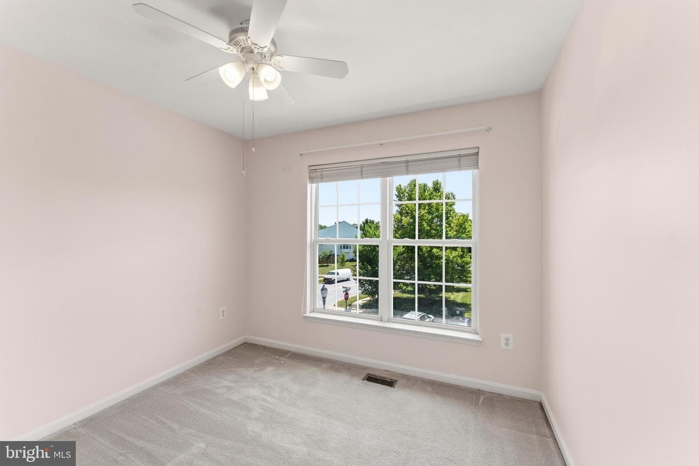 218 Harpers Way photo 24