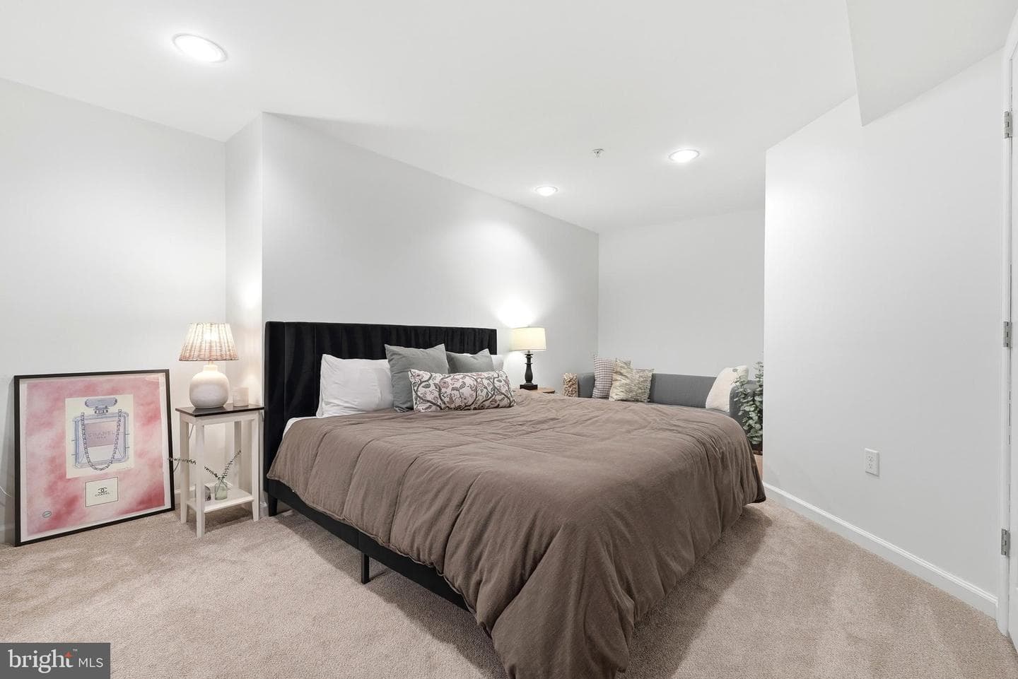 415 William Plummer Street photo 49