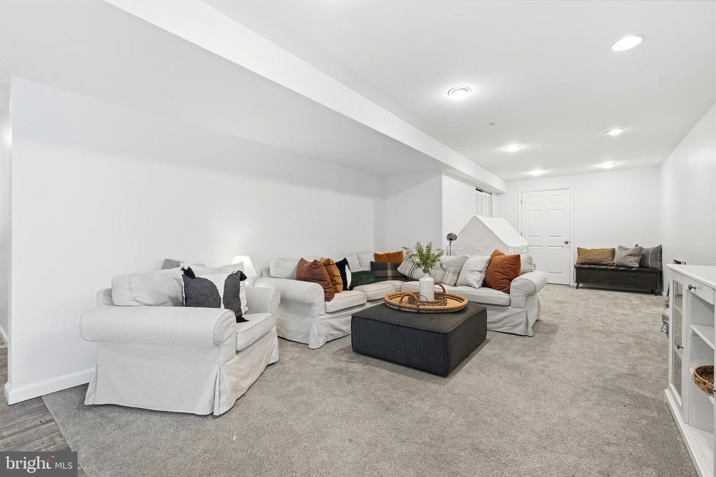415 William Plummer Street photo 53