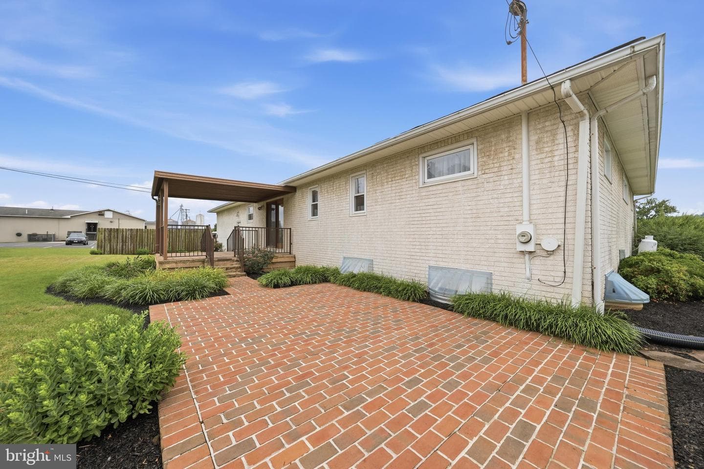 2 James Street photo 51