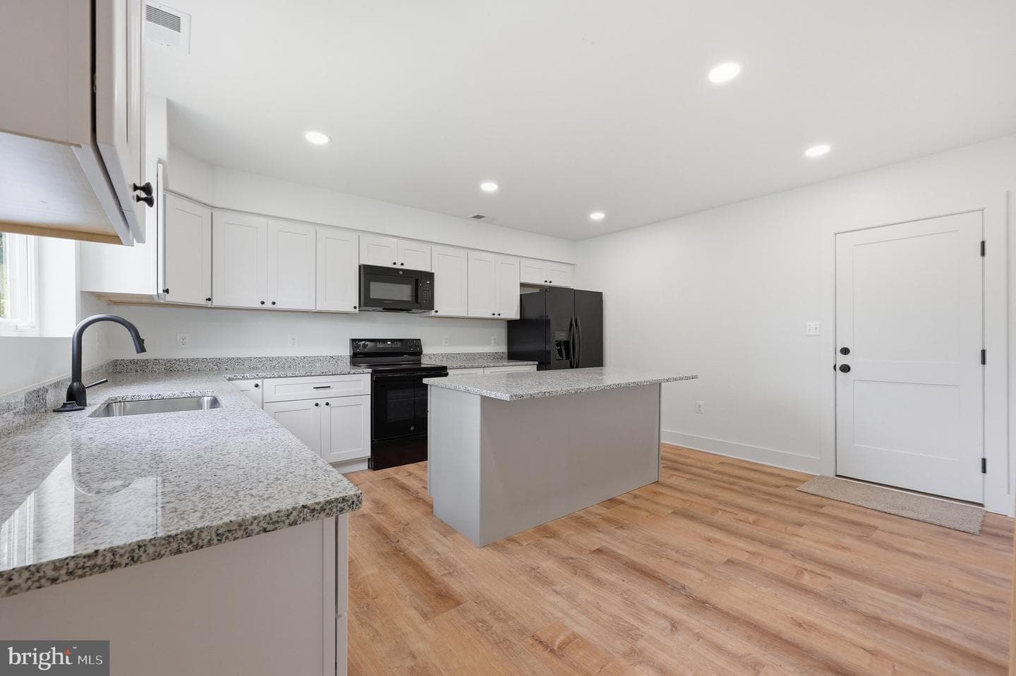 11523 Handboard Road photo 10