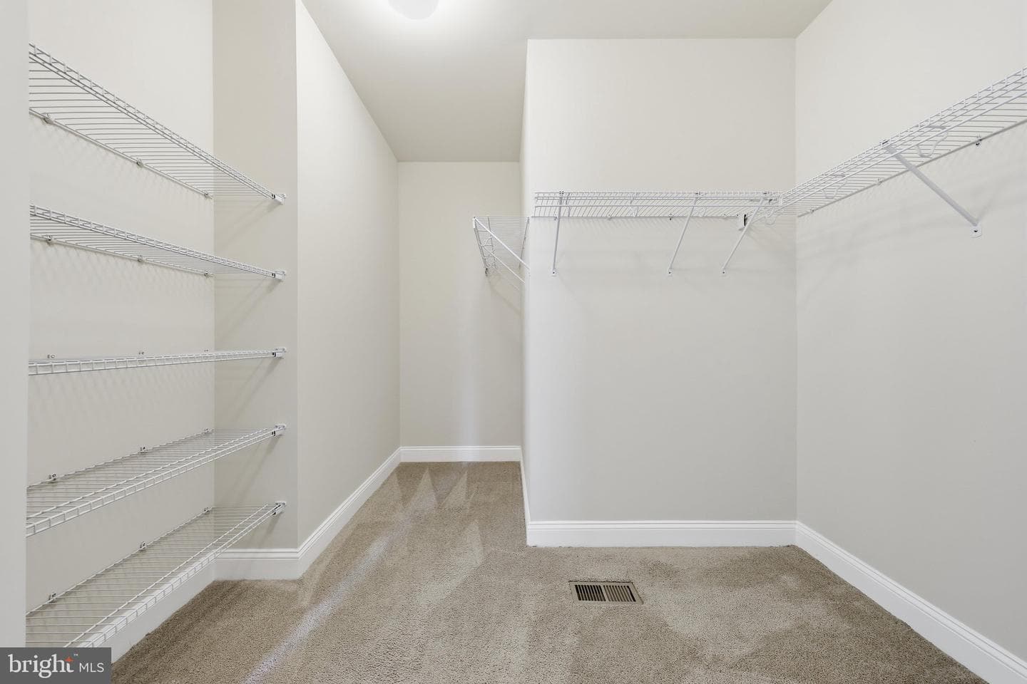 5017 Judicial Way photo 26
