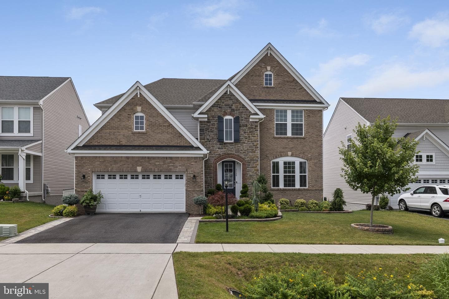 5720 Hawk Ridge Road photo 3