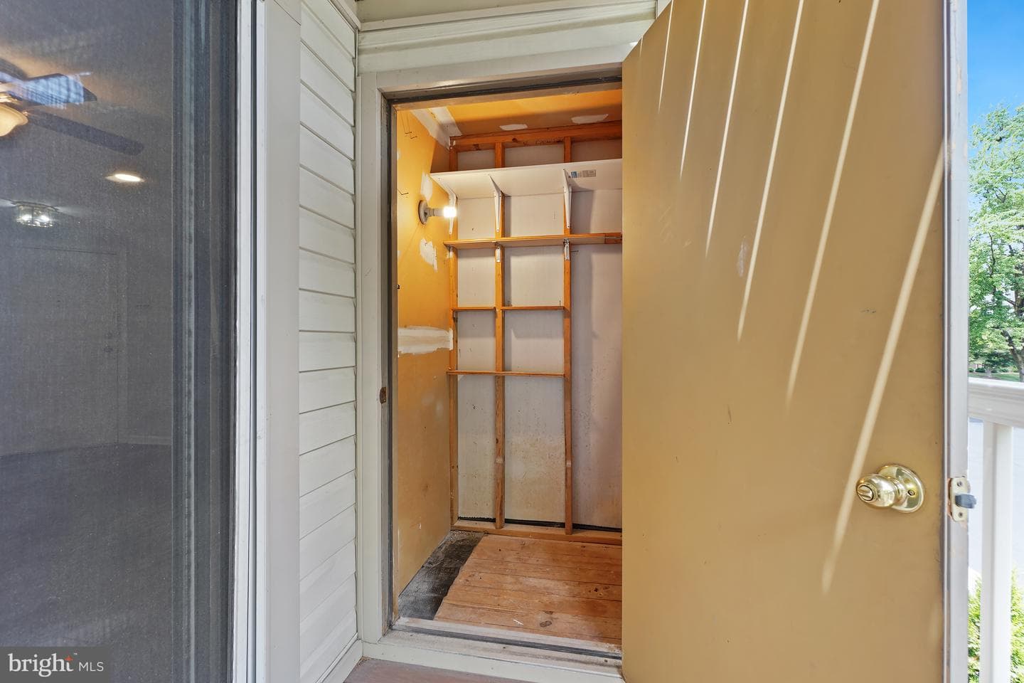 811 Stratford Way #E photo 29