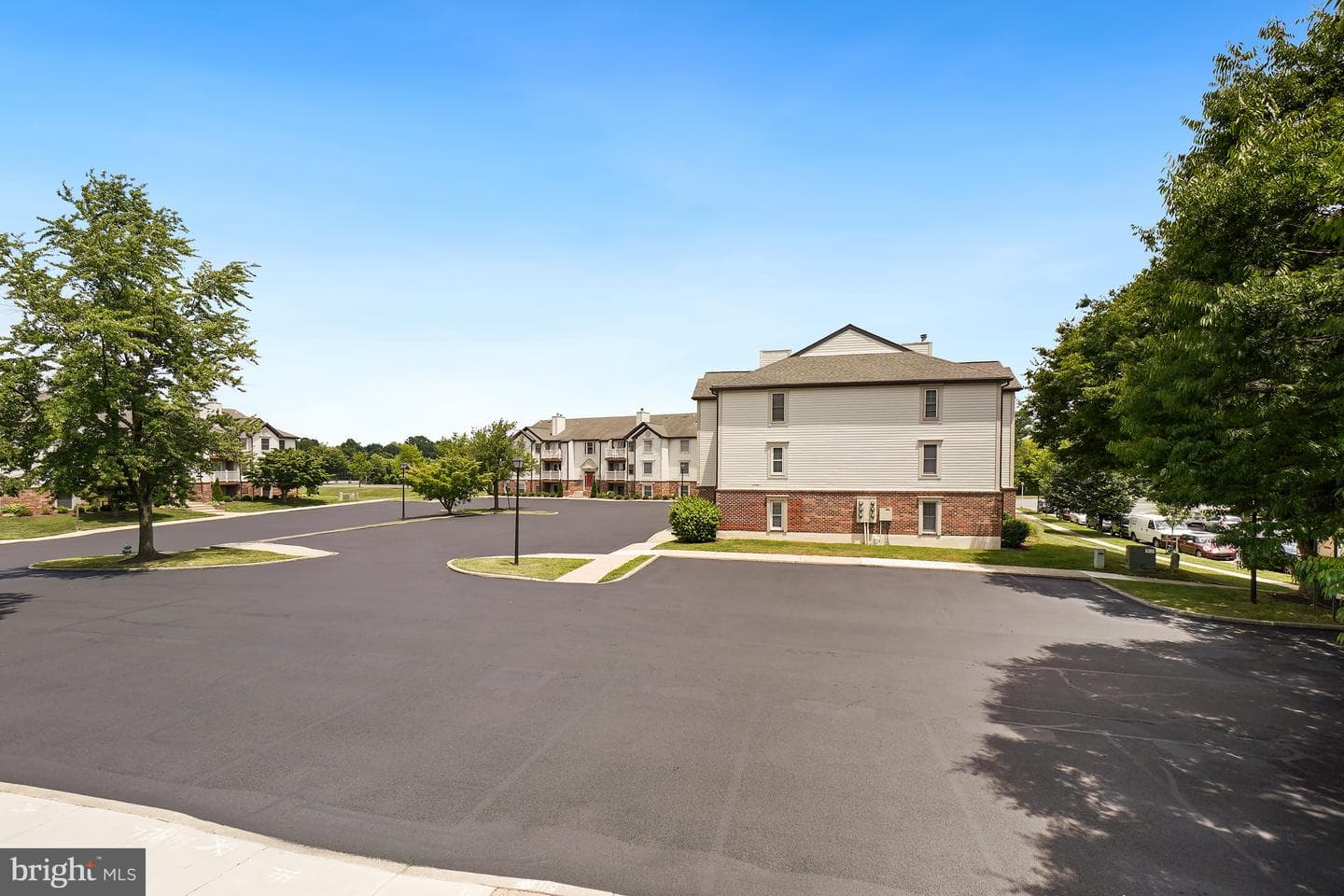 811 Stratford Way #E photo 30