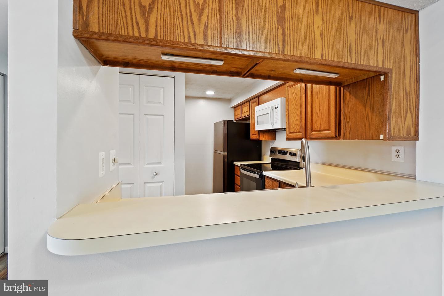 811 Stratford Way #E photo 9