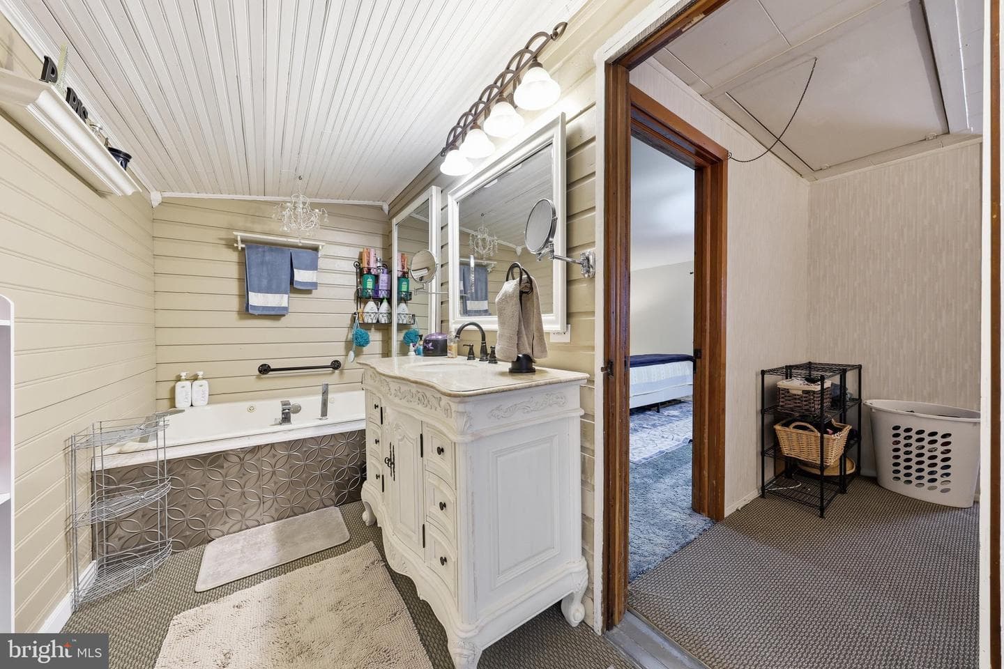 12065 Main Street photo 25