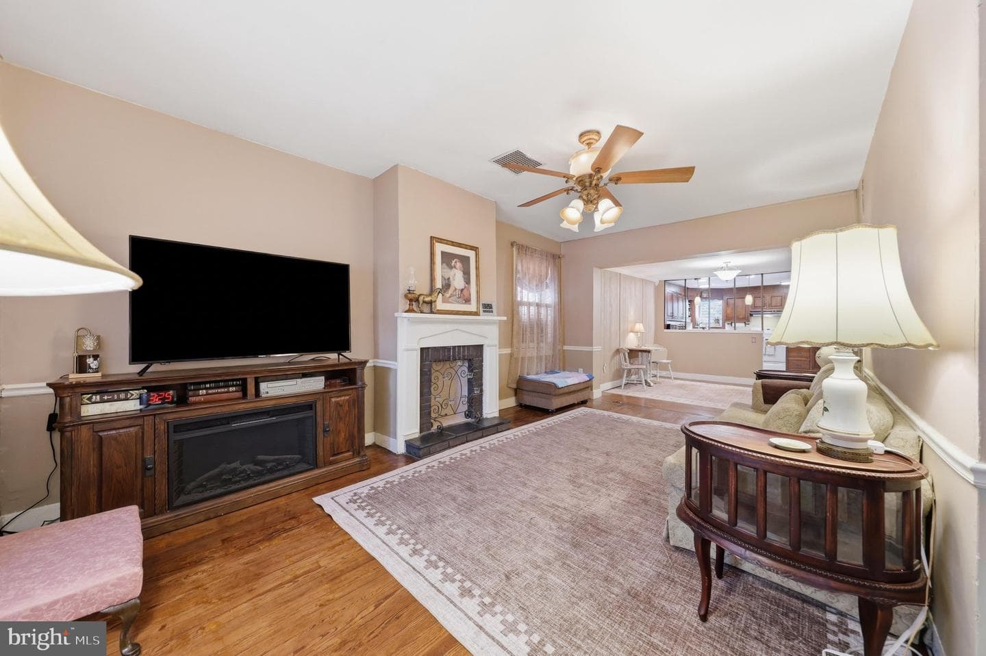 12065 Main Street photo 9