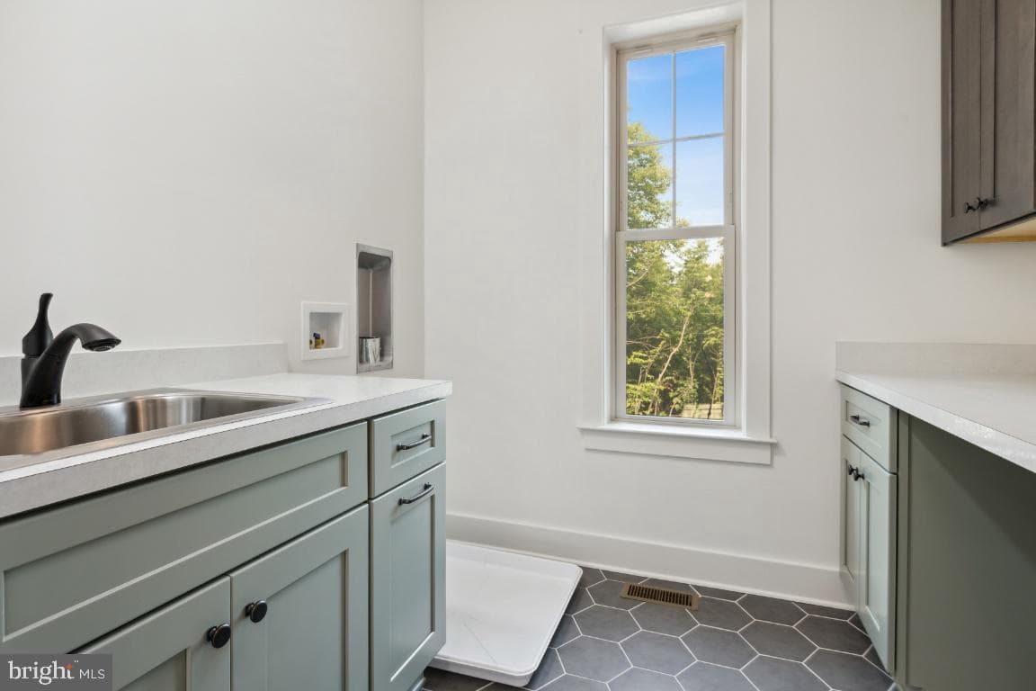 3022 Thurston Road photo 15