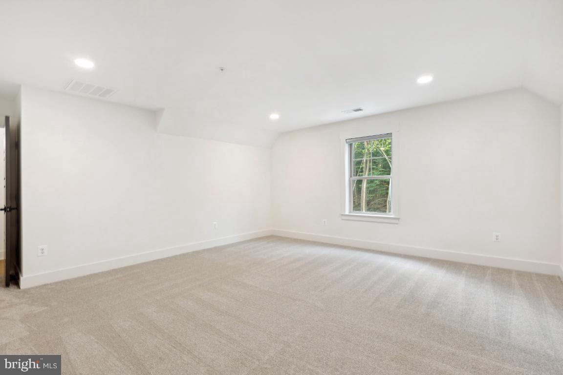 3022 Thurston Road photo 30
