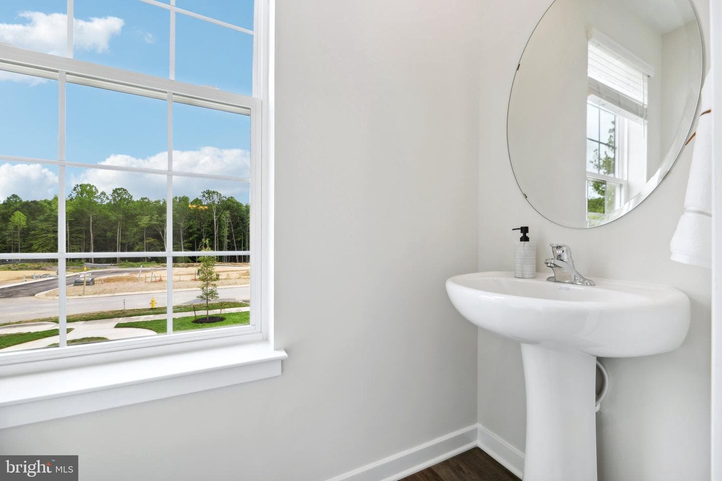 1562 Beanstalk Drive photo 21
