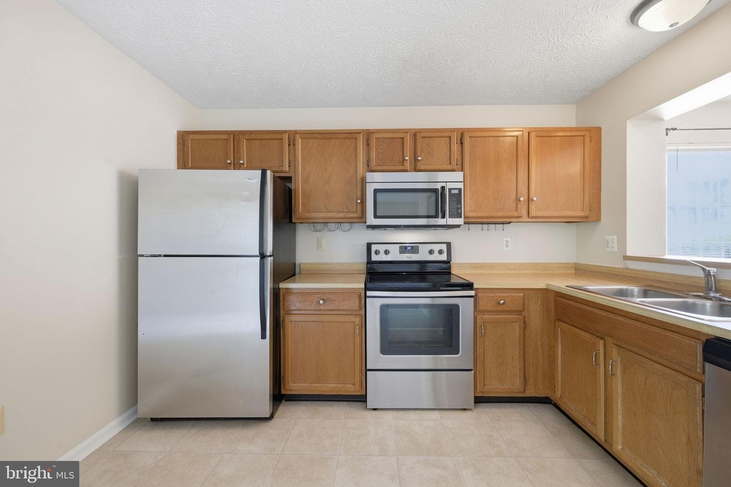 5068 Merganser Court photo 8